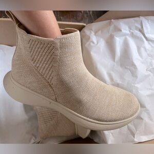 Vivaia fall winter waterproof sneaker boot